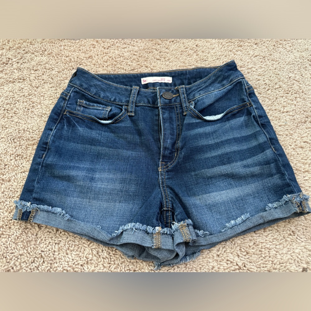 SO High-Rise Curvy Shortie - Size: 25 - Medium Wash